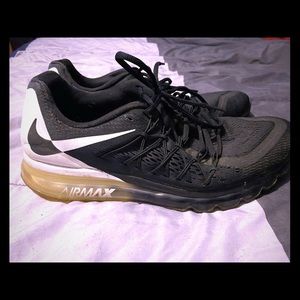 Black & White Nike Airmax